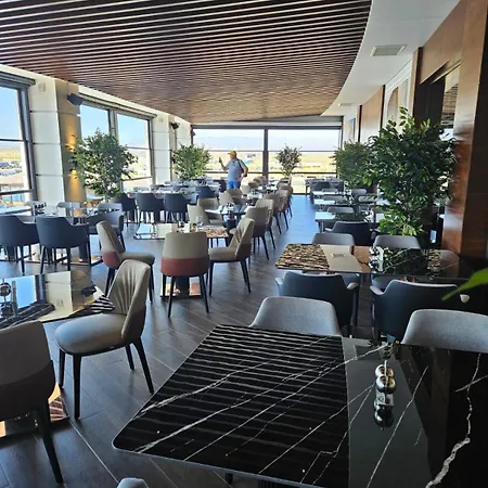Grand Sapphire Casino & 4 Bdr And 3 Bdr Iskele Daire