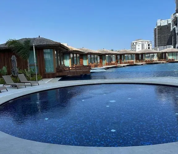 Grand Sapphire Casino & 4 Bdr And 3 Bdr Iskele