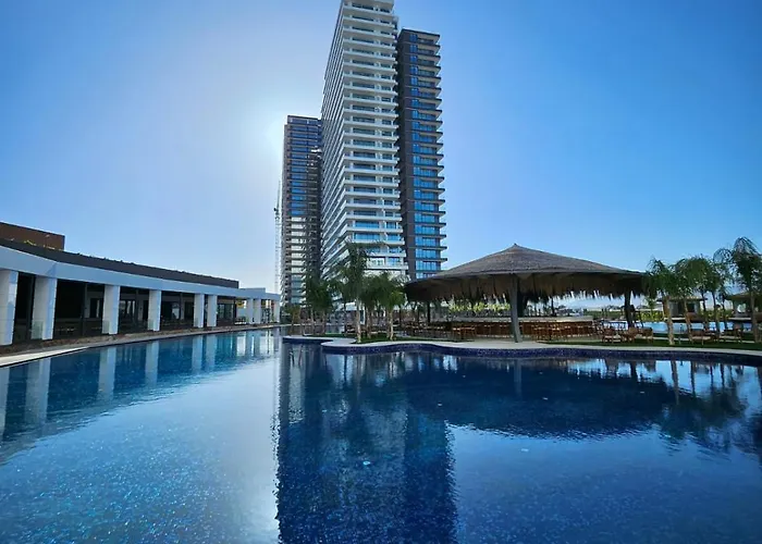 Grand Sapphire Casino & 4 Bdr And 3 Bdr Iskele *