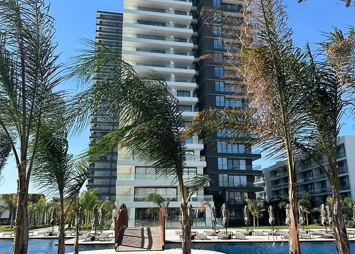 Grand Sapphire Casino & 4 Bdr And 3 Bdr Iskele