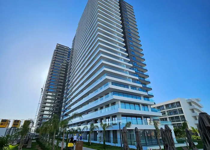 Grand Sapphire Casino & 4 Bdr And 3 Bdr Iskele *