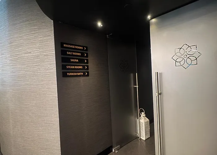 Grand Sapphire Casino & 4 Bdr And 3 Bdr Iskele