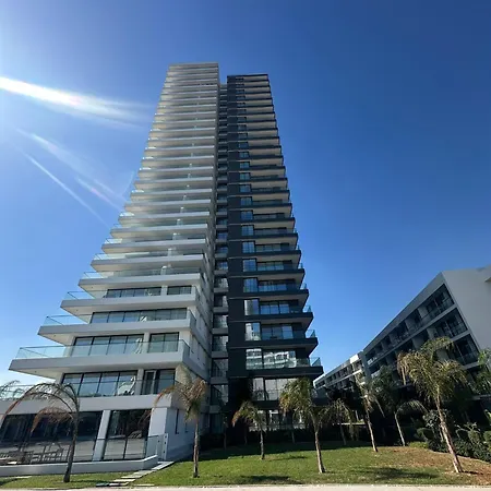 Grand Sapphire Casino & 4 Bdr And 3 Bdr Iskele *