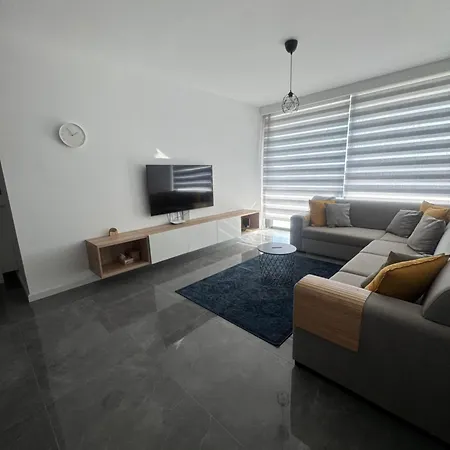 Grand Sapphire Casino & 4 Bdr And 3 Bdr Iskele