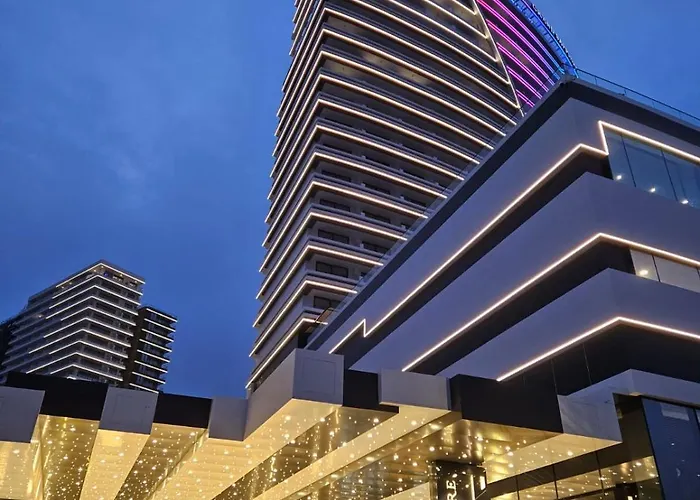 Grand Sapphire Casino & 4 Bdr And 3 Bdr Iskele *